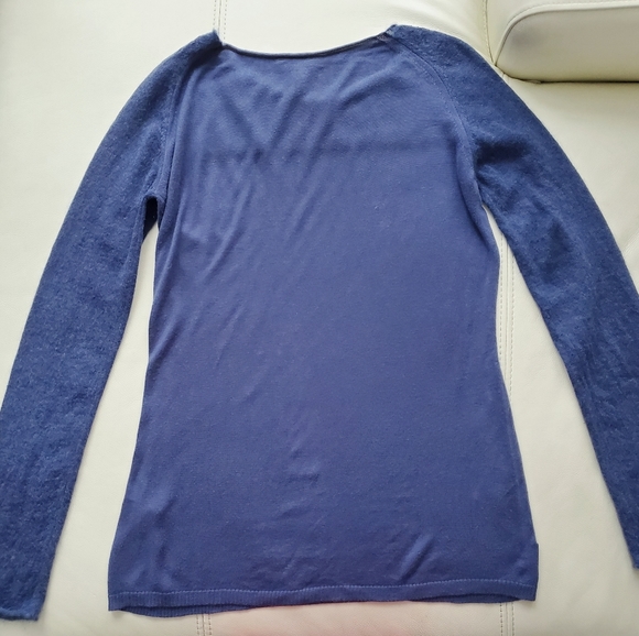 2/40$ Armani Jeans wool blue sweater - Picture 3 of 14